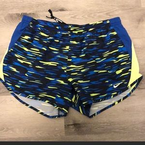 Nike women’s running short